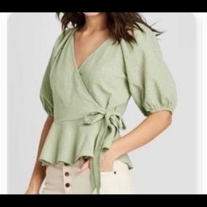 Universal Threads wrap top green!